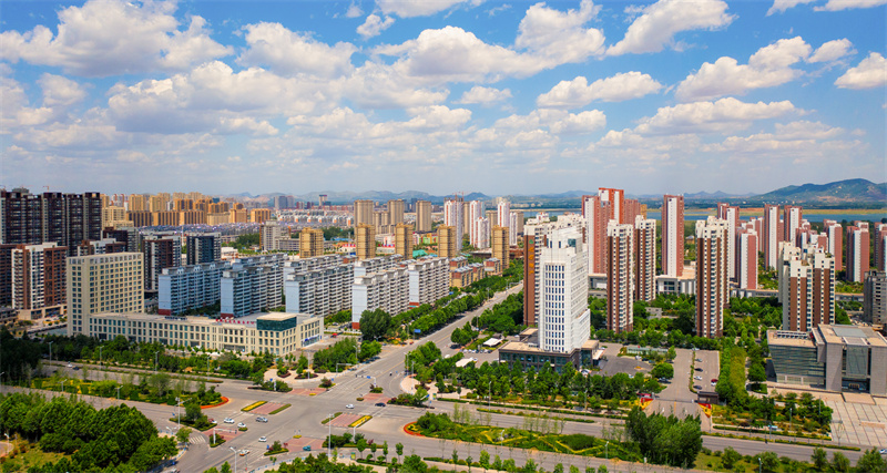 《东部新城一景》摄影：马向军